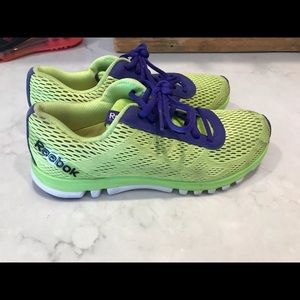 Reebok running shoes sz 6.5